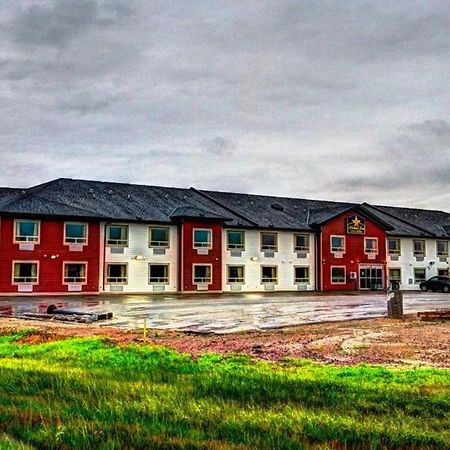 Western Star Inn & Suites Stoughton Екстериор снимка